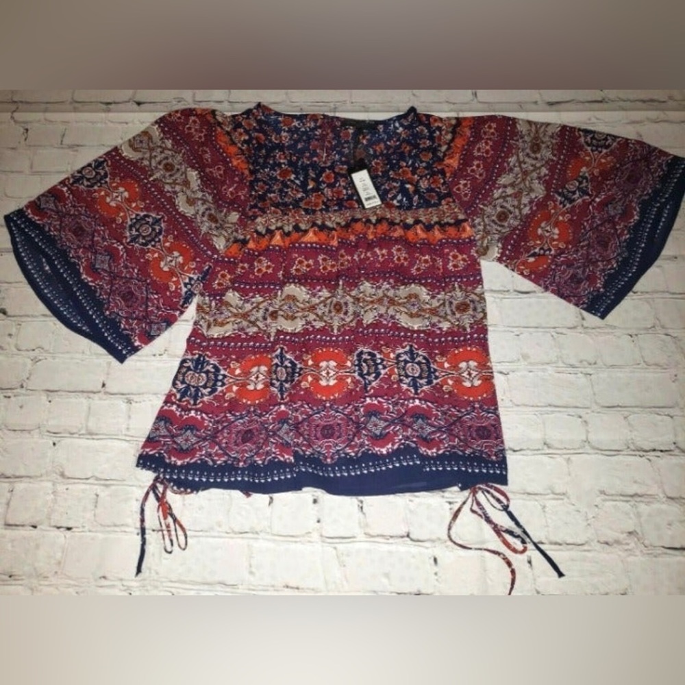 NWT Romeo & Juliet Couture bell sleeve boho blouse $118 retail